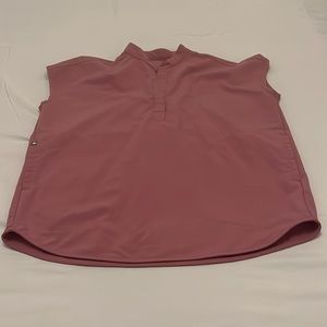 Fig scrubs tops are XS pants are XXS/P